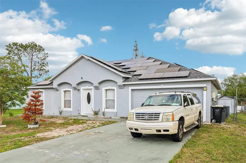 42 Inconnu Dr, FL