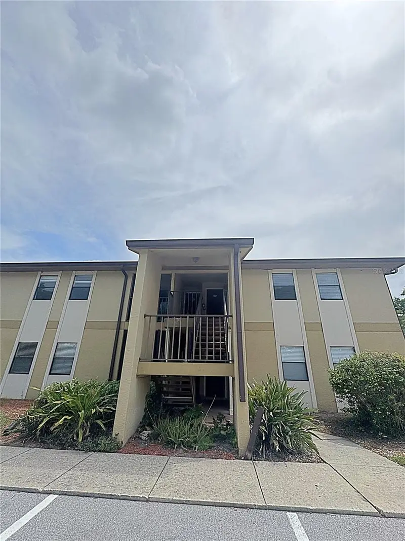 12261 Sailwinds Dr #203, FL