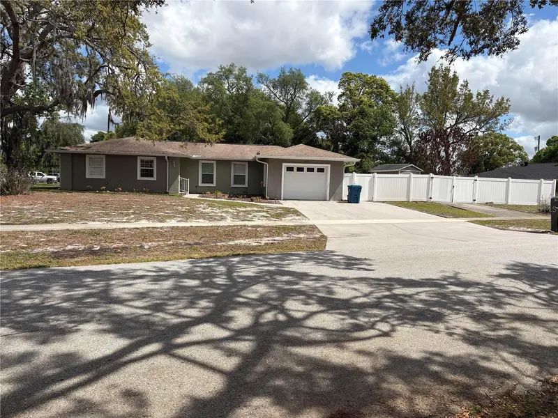 7367 Gates Cir, FL