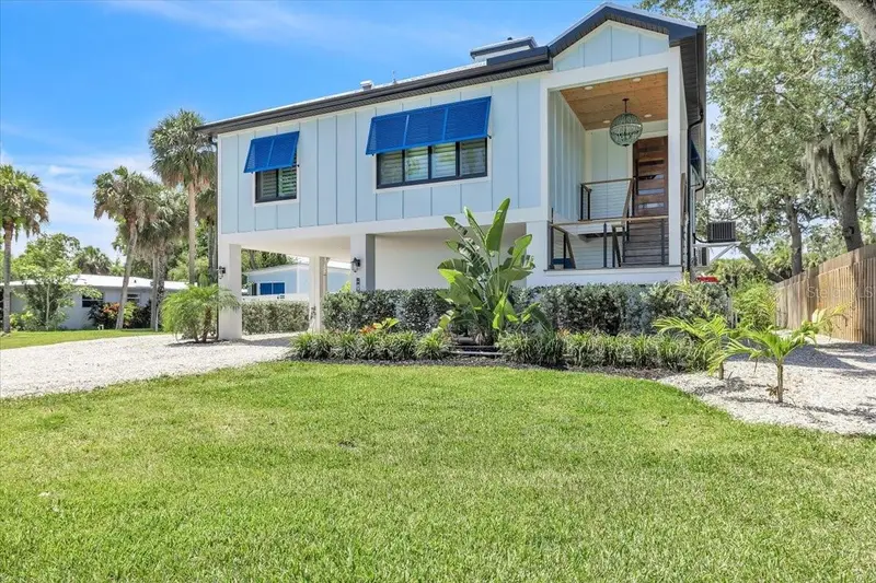 9470 Colony Dr, FL