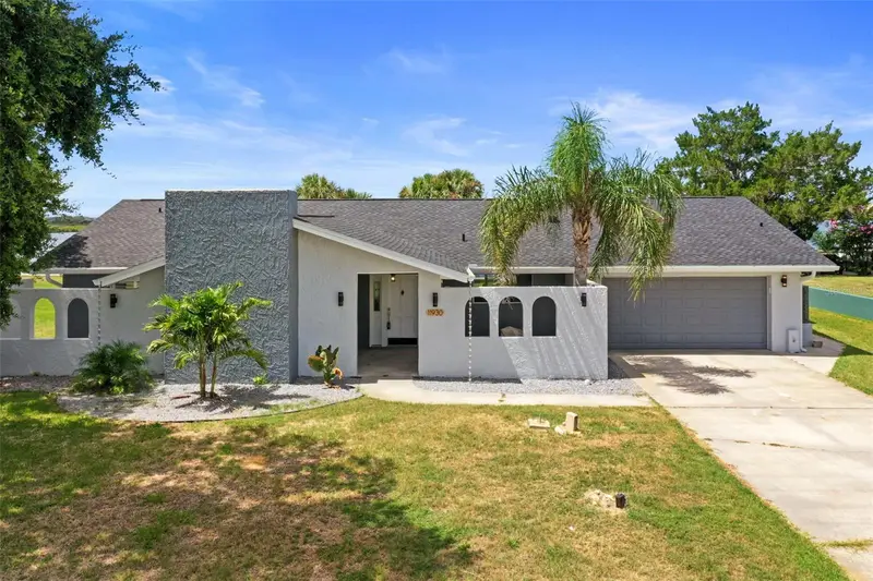 11930 W Bayshore Dr, FL