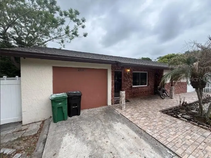 2533 El Portal Ave, FL