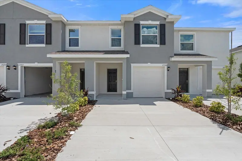 17709 Crescent Moon Loop, FL