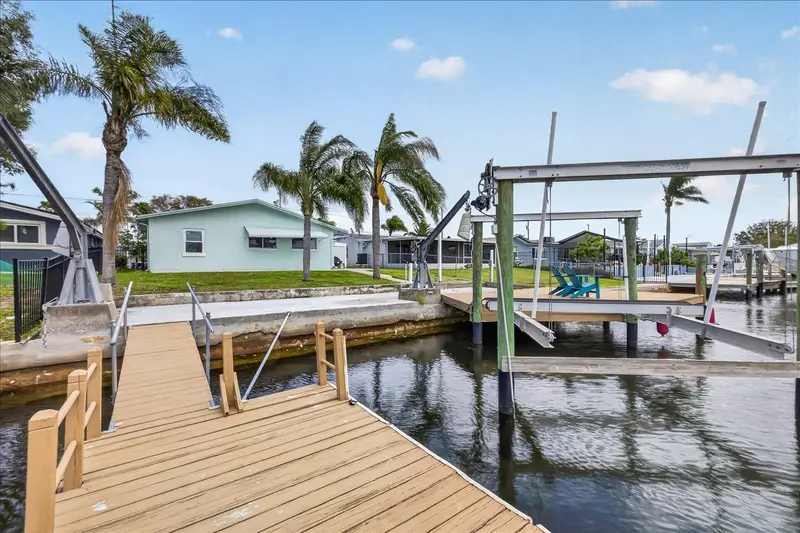 4953 Blue Heron Dr, FL