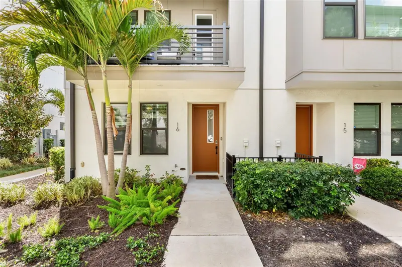 2511 N Grady Ave #16, FL