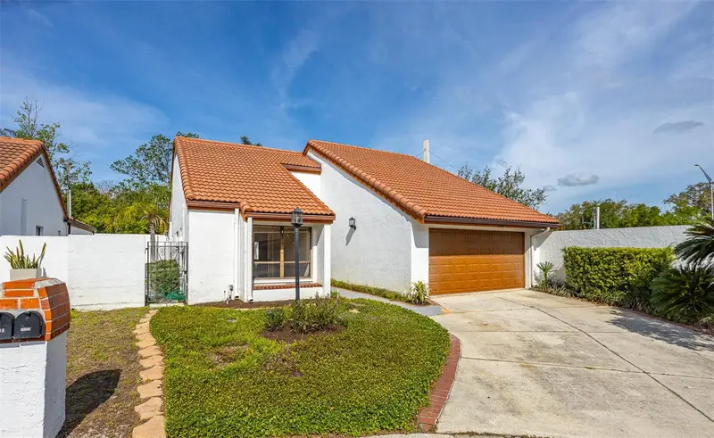11508 Robles Del Rio Pl, FL