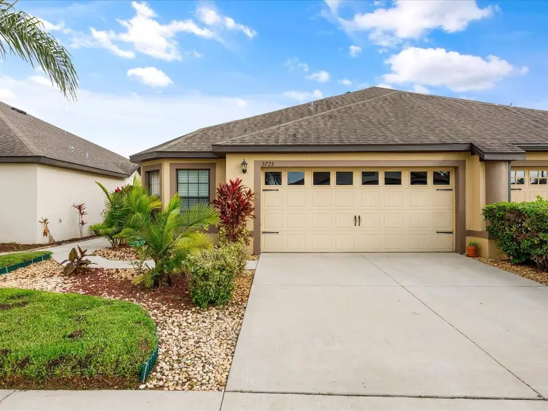 5725 Lacar Way, FL