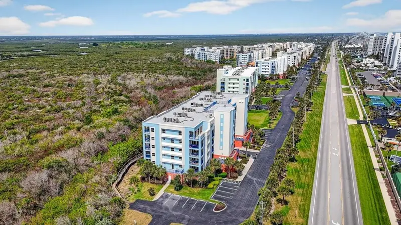 5300 S Atlantic Ave #19-203, FL