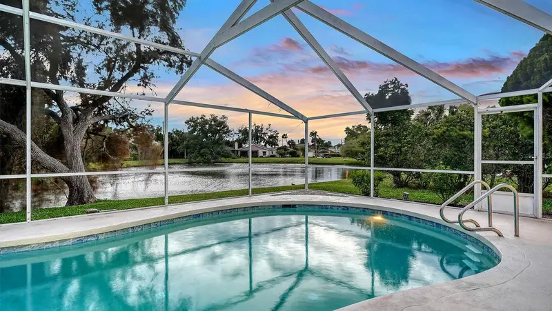 4368 Kingston Loop, FL