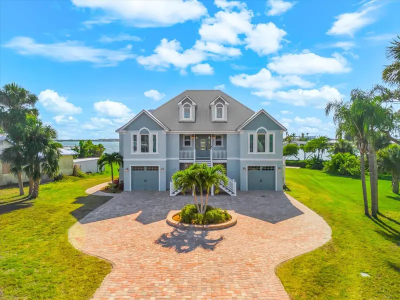 1600 New Point Comfort Rd, FL