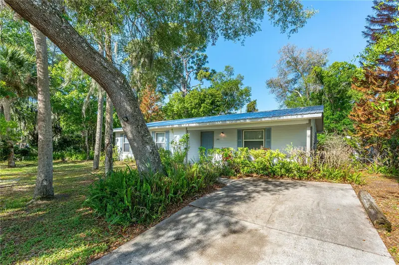 240 Newcomb St, FL