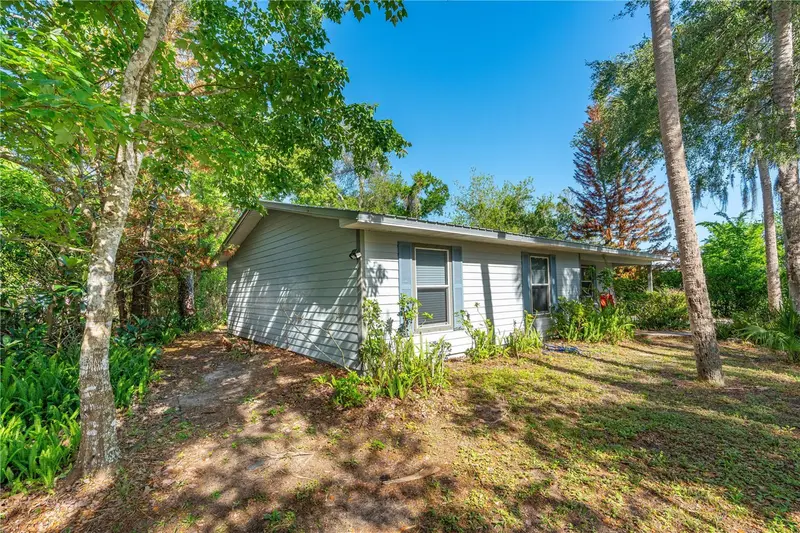 240 Newcomb St, FL