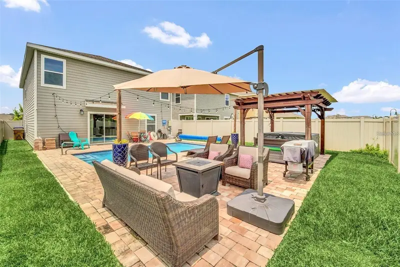 Storey Creek listing