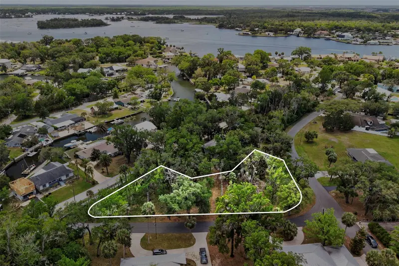 580 Nw 14th Pl, FL