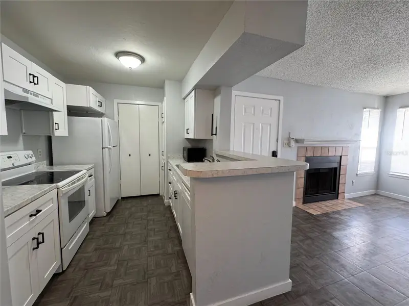 5540 Devonbriar Way #203, FL