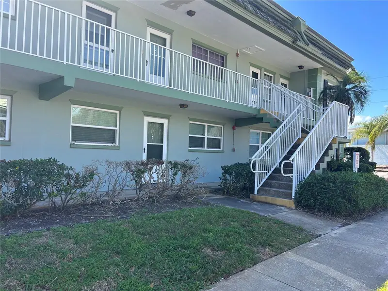 1433 S Belcher Rd #B7, FL