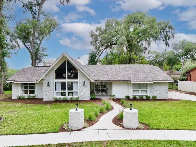 521 Granada Way, FL