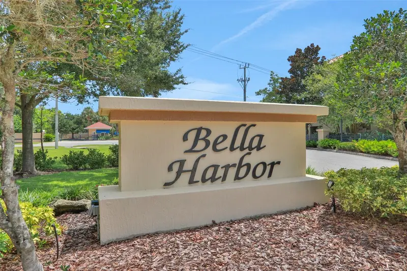 200 Bella Harbor Ct #105, FL