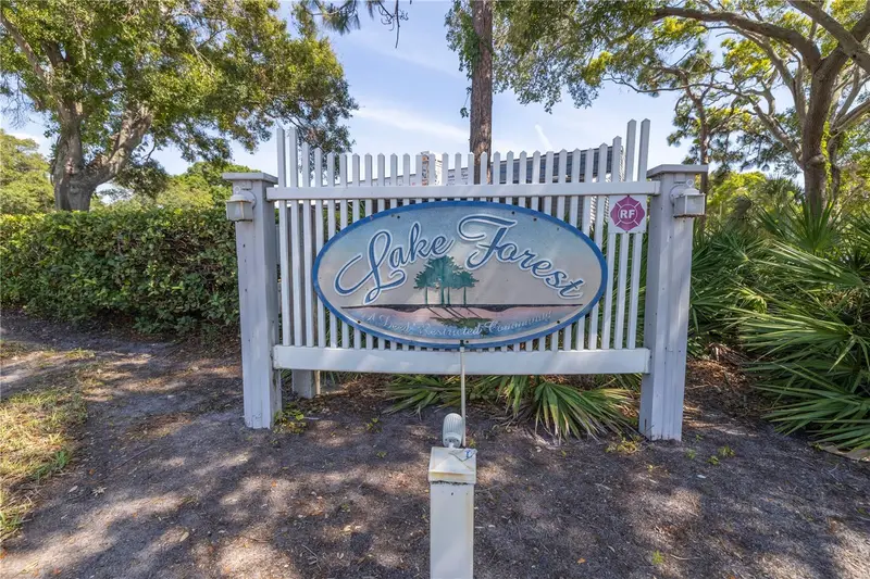 6462 92nd Pl N #803, FL