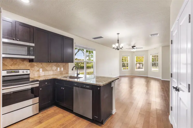 509 Sunbranch Ln, FL