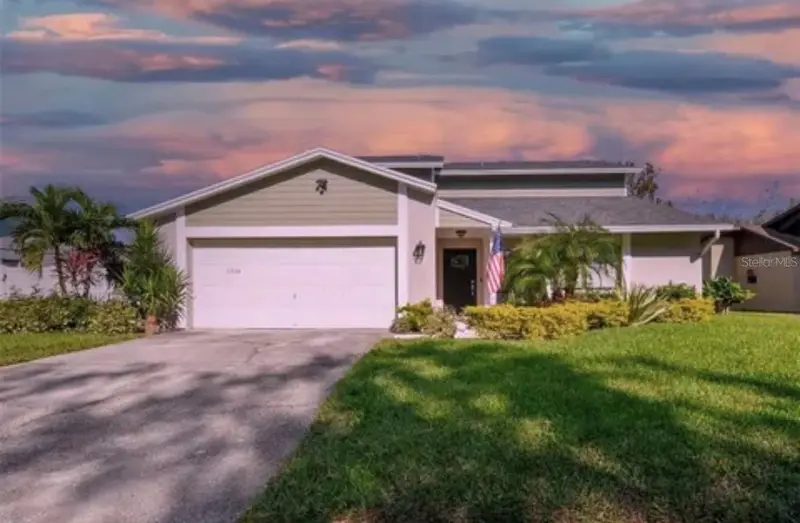 1326 Corner Oaks Dr, FL