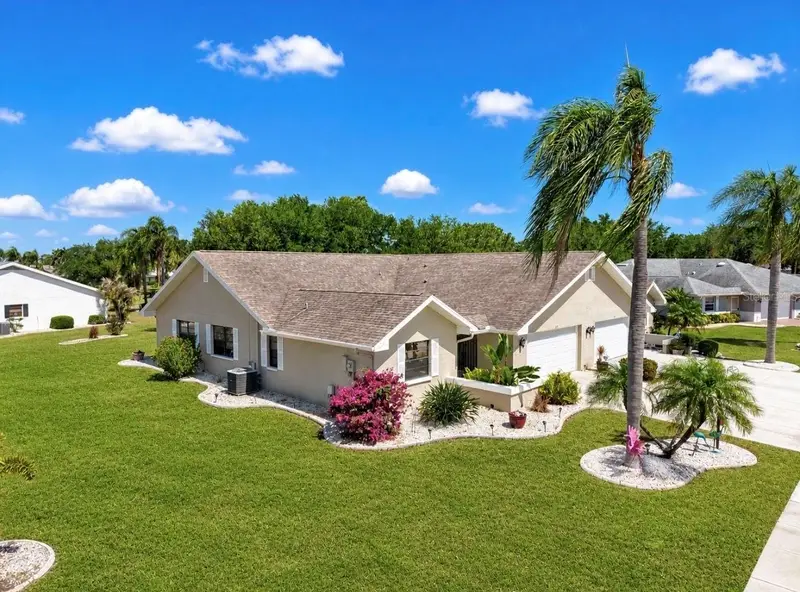 319 Linger Ln, FL