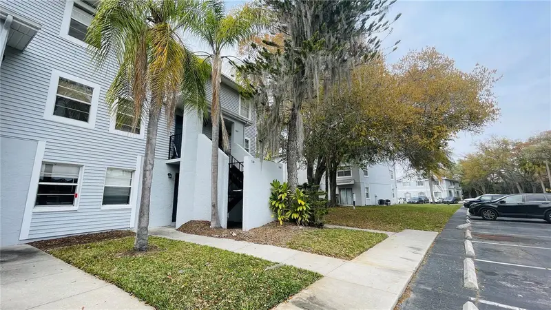 7120 Waterside Dr #106, FL