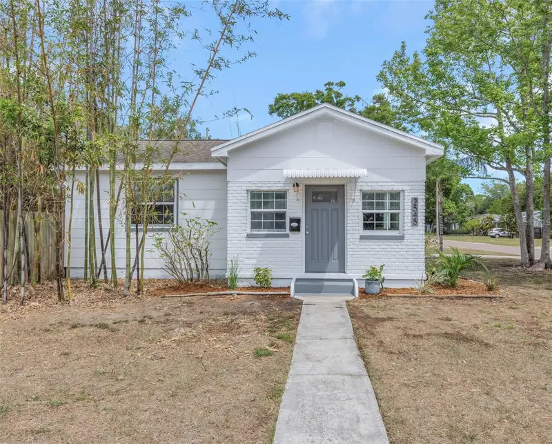 2545 32nd Ave N, FL