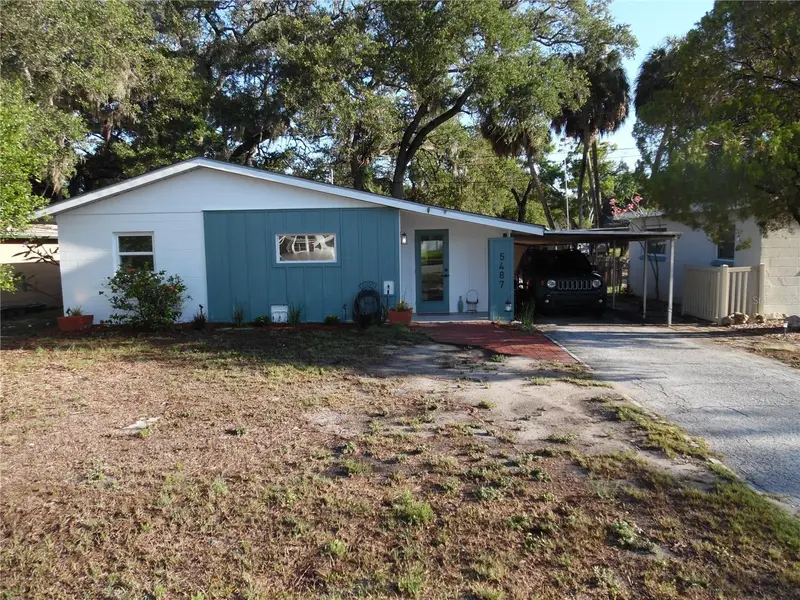 5487 70th Way N, FL