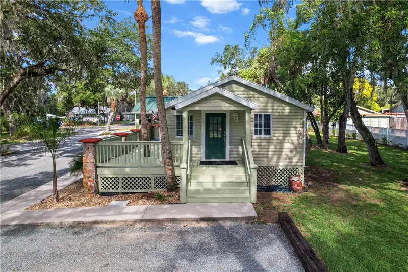 107 Ne 4th St, FL