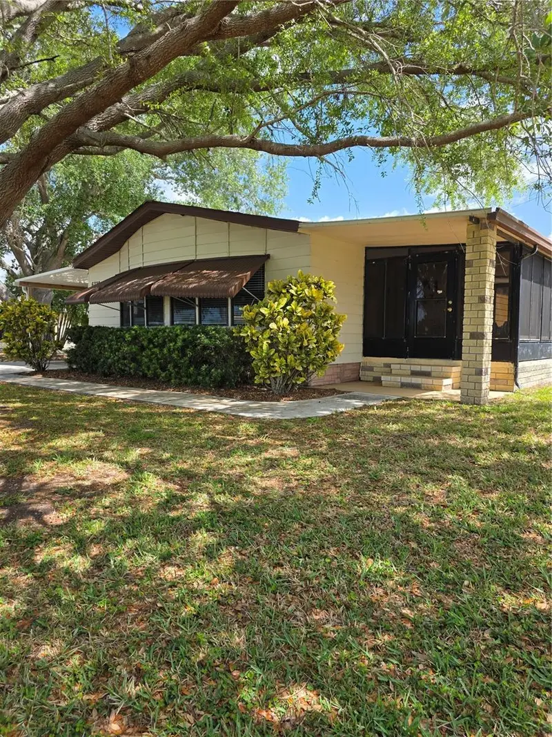 6228 Falcon Dr, FL