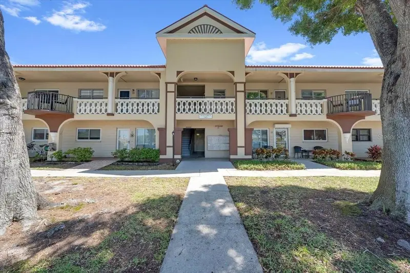 2401 Franciscan Dr #41, FL