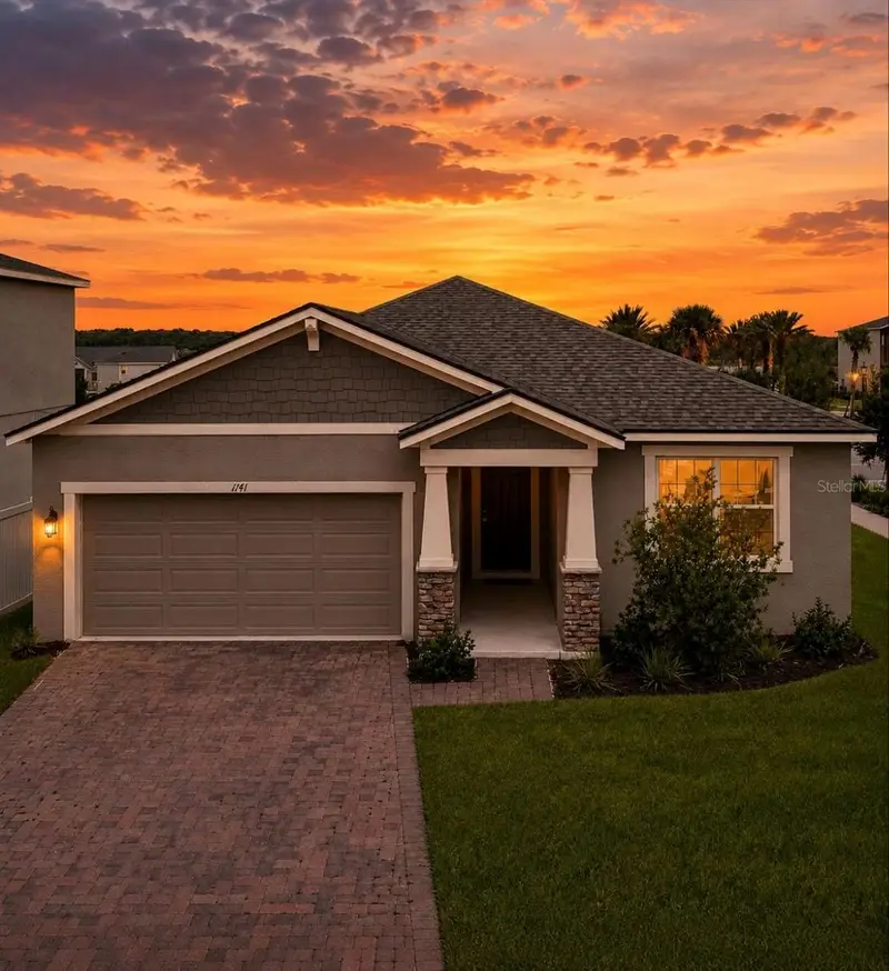 1141 Lakeshore Breeze Pl, FL