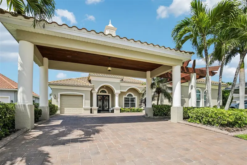4741 Mainsail Dr, FL