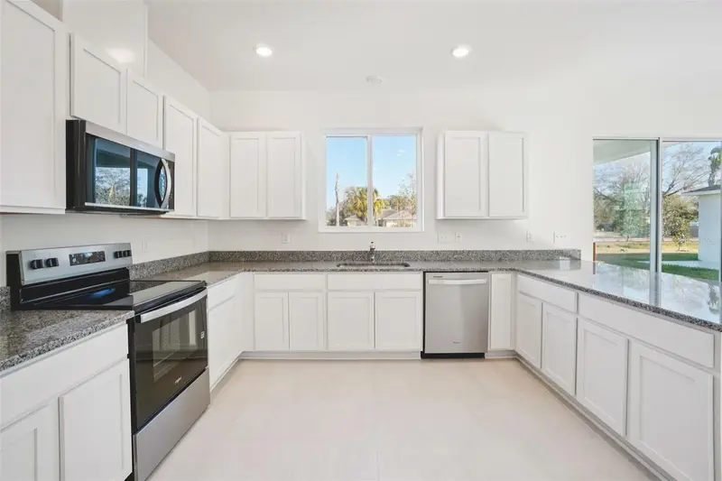 3438 Canberra Pl, FL