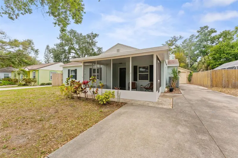 1438 Santa Anna Dr, FL