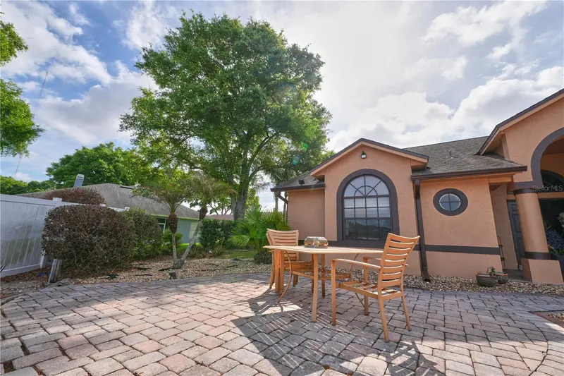 103 Olympus Dr, FL