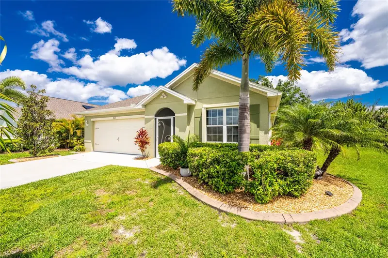 7612 Mikasa Dr, FL
