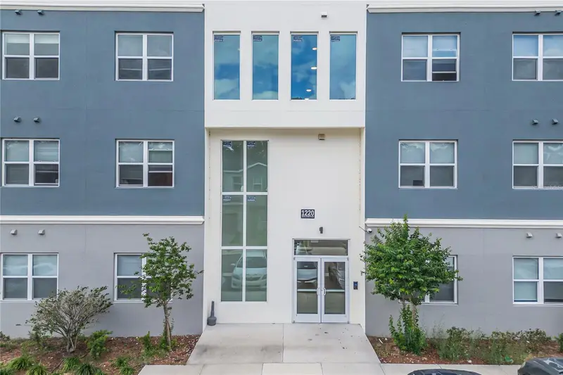 1230 Southstation Pl #304, FL
