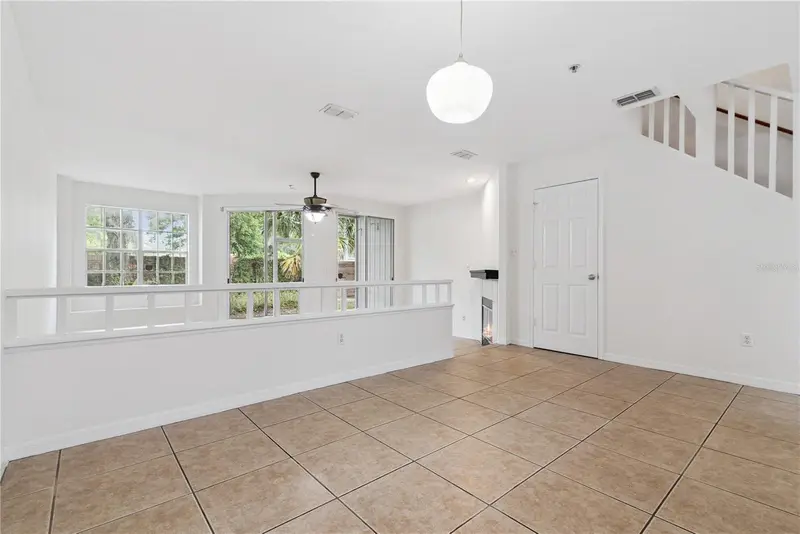 685 Scarlet Oak Cir #109, FL