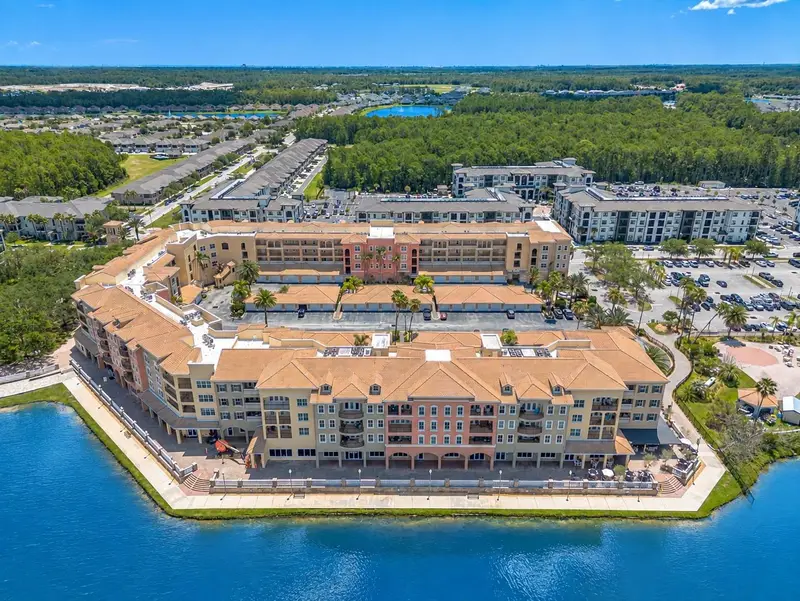424 Luna Bella Ln #416c, FL