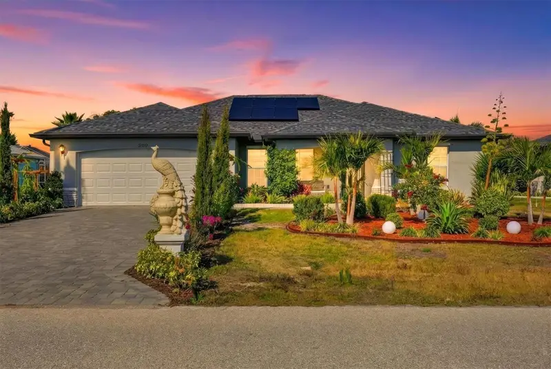 27052 Tierra Del Fuego Cir, FL