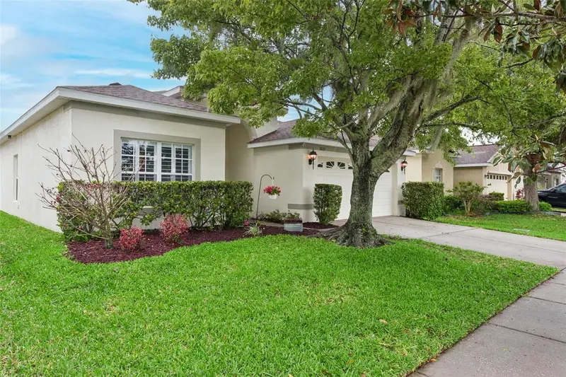 3033 Gem Luster Ct, FL