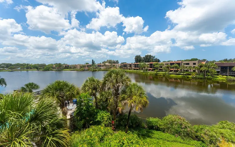 5369 Lake Arrowhead Trl #17a, FL