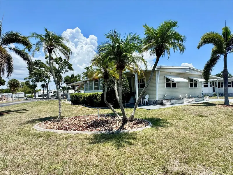 5511 Denmark Dr, FL