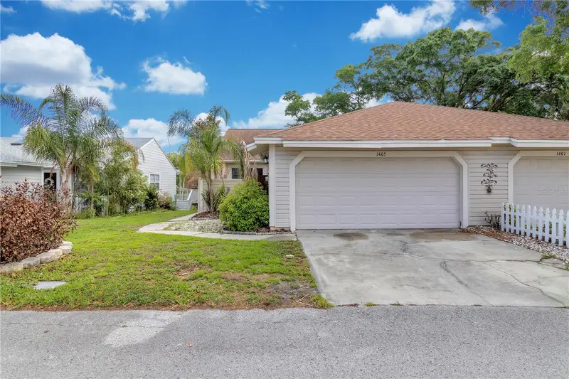 1405 Cricket Ct, FL
