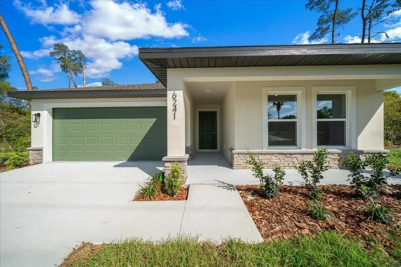 6241 Freeport Dr, FL