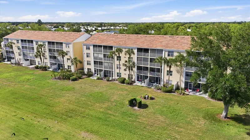 823 Wexford Blvd #823, FL
