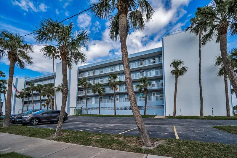 18325 Gulf Blvd #308, FL