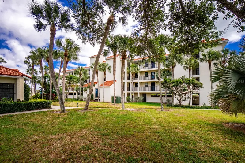 1591 Beach Rd #407, FL
